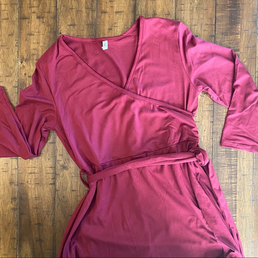 Maroon maternity dress - faux wrap maxi dress - baby shower Photoshoot - Picture 5 of 8